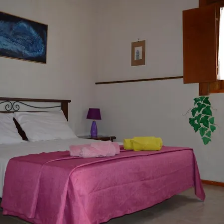 Country Bed & Breakfast *
